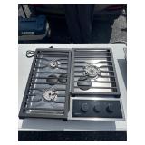 Wolf Transitional Frame Gas Cooktop with...