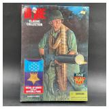 GI Joe Classic Collection Mitchell Page 12' Figure