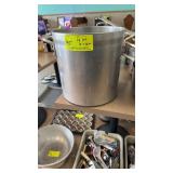 Large tall sauce pot 12 inch high by 12 inch wide