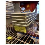 LOT OF BAKING PANS