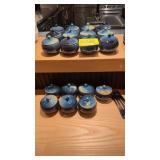 19 blue sugar bowls with lids plus a lot of extra