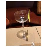 LOT OF STEMMED GLASSES, 1 CASE