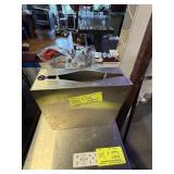 STAINLESS STEEL C FOLD TOWAL DISPENSER