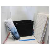 Collapsible Fabric Basket and 2 Bath Mats