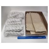 New Vinyl Tableclothe & 6 Table Runners