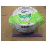 New 100 pack Chinet 10-3/8' Dinner Plates