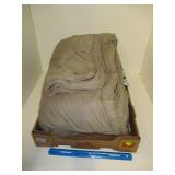 Full Size Comforter and 2 Shams