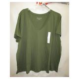NEW WOMENS VNECK TEE 2X AVA & VIV