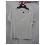 NEW WOMENS XXL TEE UNIVERSAL THREADS