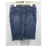 NEW WOMENS STRETCH JEAN SHORTS SIZE 16 BY DG2