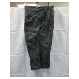 NEW WOMENS CAPRI XS LEGGINGS BY XERSION