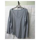 NEW WOMENS XL THEMRAL TOP
