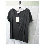 NEW WOMENS CASUAL TOP LARGE BY UNIVERSAL THREADS