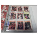 1989 FLEER BASKETBALL SET IN BINDER