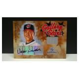 2005 DIAMOND KINGS VICTOR MARTINEZ AUTO RELIC#/100