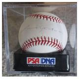 Luis Aparicio Signed OML Baseball PSADNA 9.5 Mint+