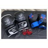 2 Sets Boxing Gloves