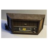 Antique Magnavox Radio