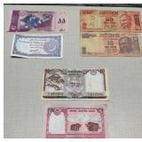 World Banknotes.  India, Pakistan, Nepal.