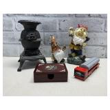 Various Items Lot.  (5)