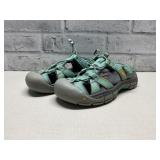 Ladies Size 9, Keen Ravine H2 Sandals.  Like New.