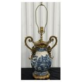 Castilian Chinese-style Blue and White Table Lamp