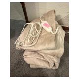 Heated Throw, untested