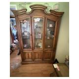 Curio Cabinet, Bidder responsible for removal,