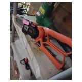 Black and Decker Pruner