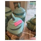 Cannisters
