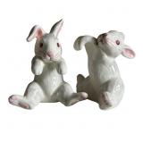 CERAMIC 'BUNNY' SALT & PEPPER SHAKERS 4'