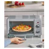 #8 Black+Decker 4-Slice Convection Toaster Oven