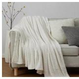 #5 Nestl White Fleece Throw Blanket