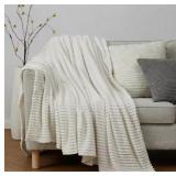 #5 Nestl White Fleece Throw Blanket