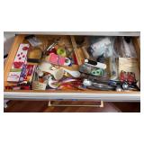 Assorted kitchen items-see all pictures