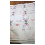 Handmade Double Wedding Ring Quilt. Approxy 70x80