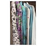 Womenï¿½s three-quarter and long sleeve size medium