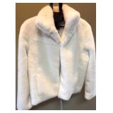 International concepts, white Fulfer jacket size