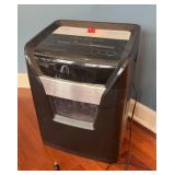 Staples Professional Series Shredder