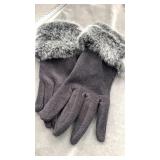 Women's black gloves w/ gray faux fur cuff