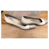 Salvatore Ferragamo Beige pumps. Size 9.