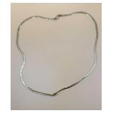 20' Herringbone 18K Necklace needs repair 7.04gr