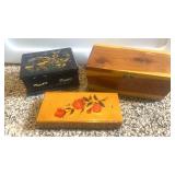 Vintage jewelry / trinket boxes
