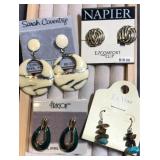 4 pair of pierced earrings, NWT
