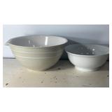 10"-12"x10"-12 Vintage Mixing Bowl & Serving Bowl