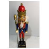 Wood Nutcracker  16'