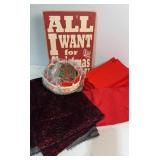 Christmas sign, dish, 2 table linens &20 Napkins