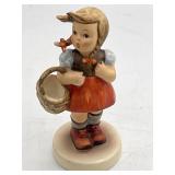 Hummel Girl w Basket Figurine 4.75'