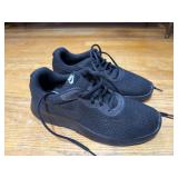 Nike Womens 9.5 Walking Shoes Black