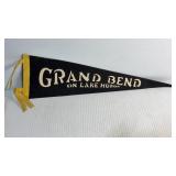 Grand Bend Pennant 16"